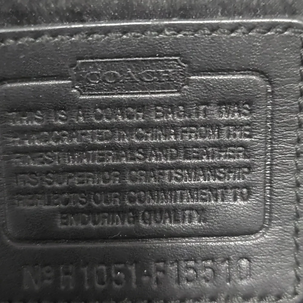 Ashley Coach Black Signature Shoulder Bag - Picture 5 of 10